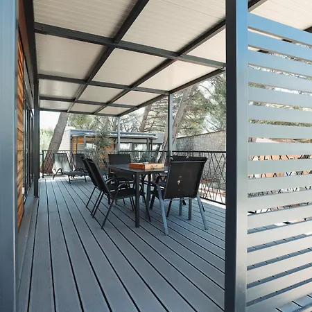 And Mobile Homes Apartment *