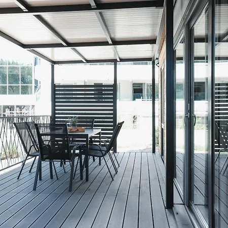 Apartman And Mobile Homes