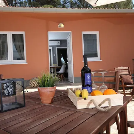 Apartamento And Mobile Homes *